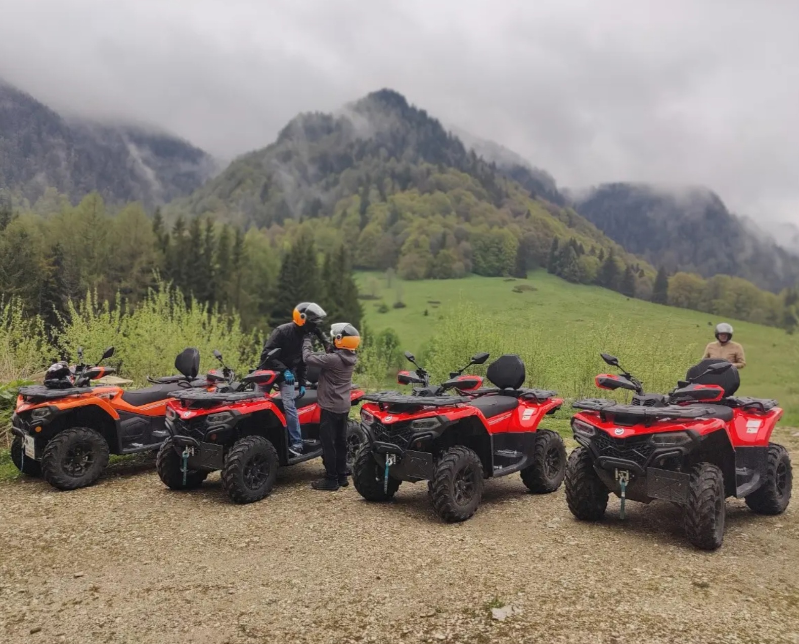 Sfaturi de urmat dacă ți se descarcă bateria la ATV în mijlocul naturii ...