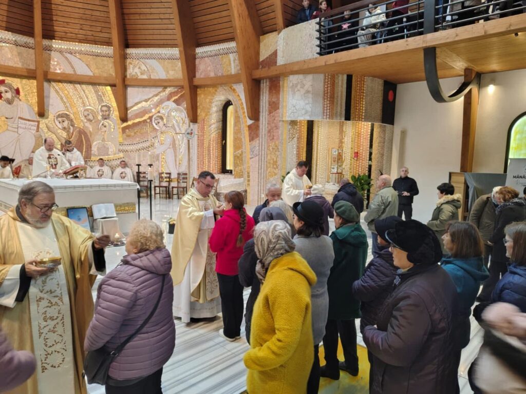 Pelerinajul Speranței: Credincioșii din parohia catolică Sinaia s-au ...