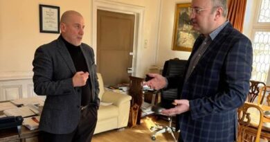 Demeter András István (Cultură), tur de inspecție la Peleș, pentru „rezolvarea problemelor care trenează de luni și chiar ani”