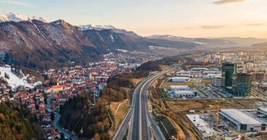 Autostrada București-Sibiu se conturează a deveni o amenințare pentru turismul din Valea Prahovei. Agenții imobiliari raportează deja o schimbare de atenție Autostrada București-Sibiu se conturează a deveni o amenințare pentru turismul din Valea Prahovei. Agenții imobiliari raportează deja o schimbare de atenție