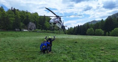 Pregătire esențială pentru cadrele din Centrul Montan Sinaia: Stagii de salvare la altitudine și operații aeriene